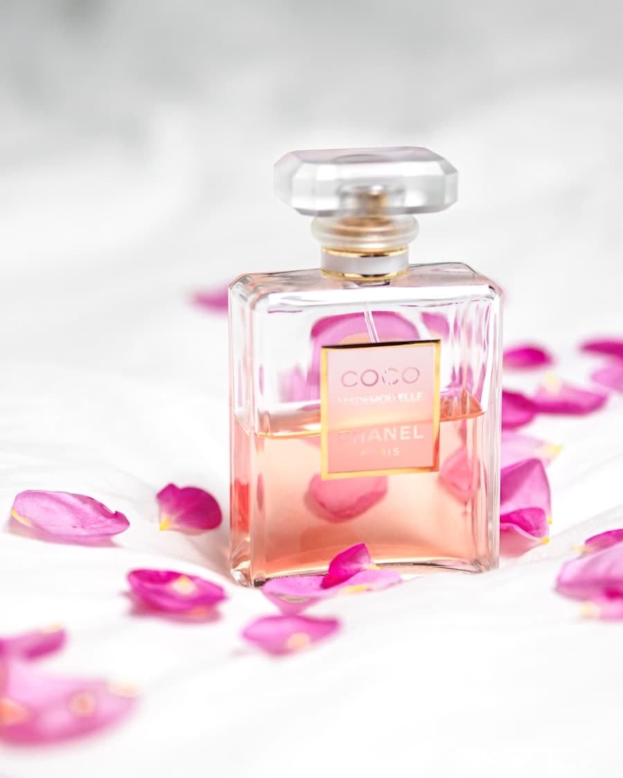 Coco Mademoiselle Intense — Amber Floral